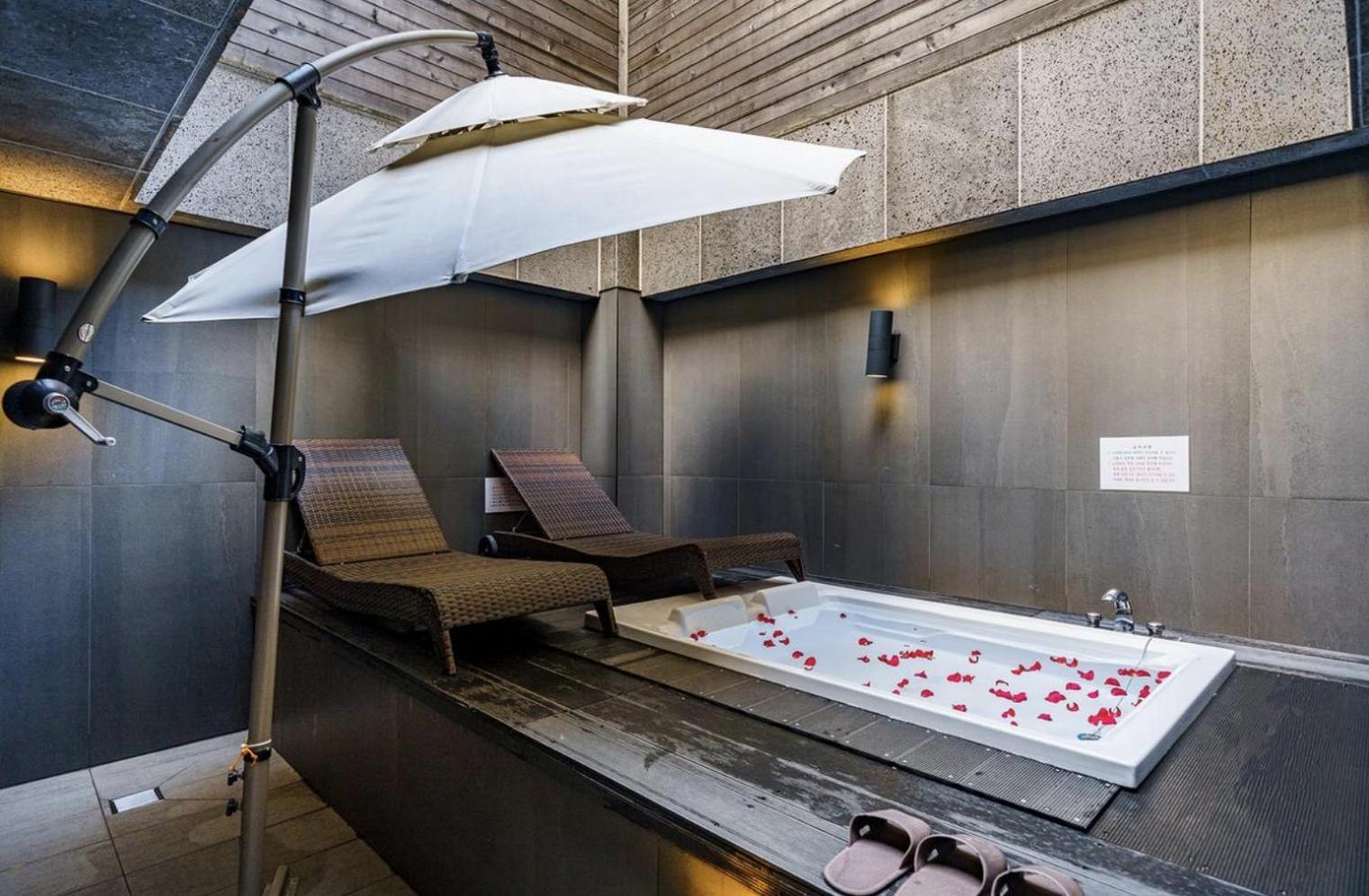 Adlige Hotel Seoul Exterior photo